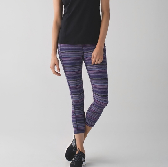 Lululemon Pace Rival Crops, Size 6 - Picture 1 of 15